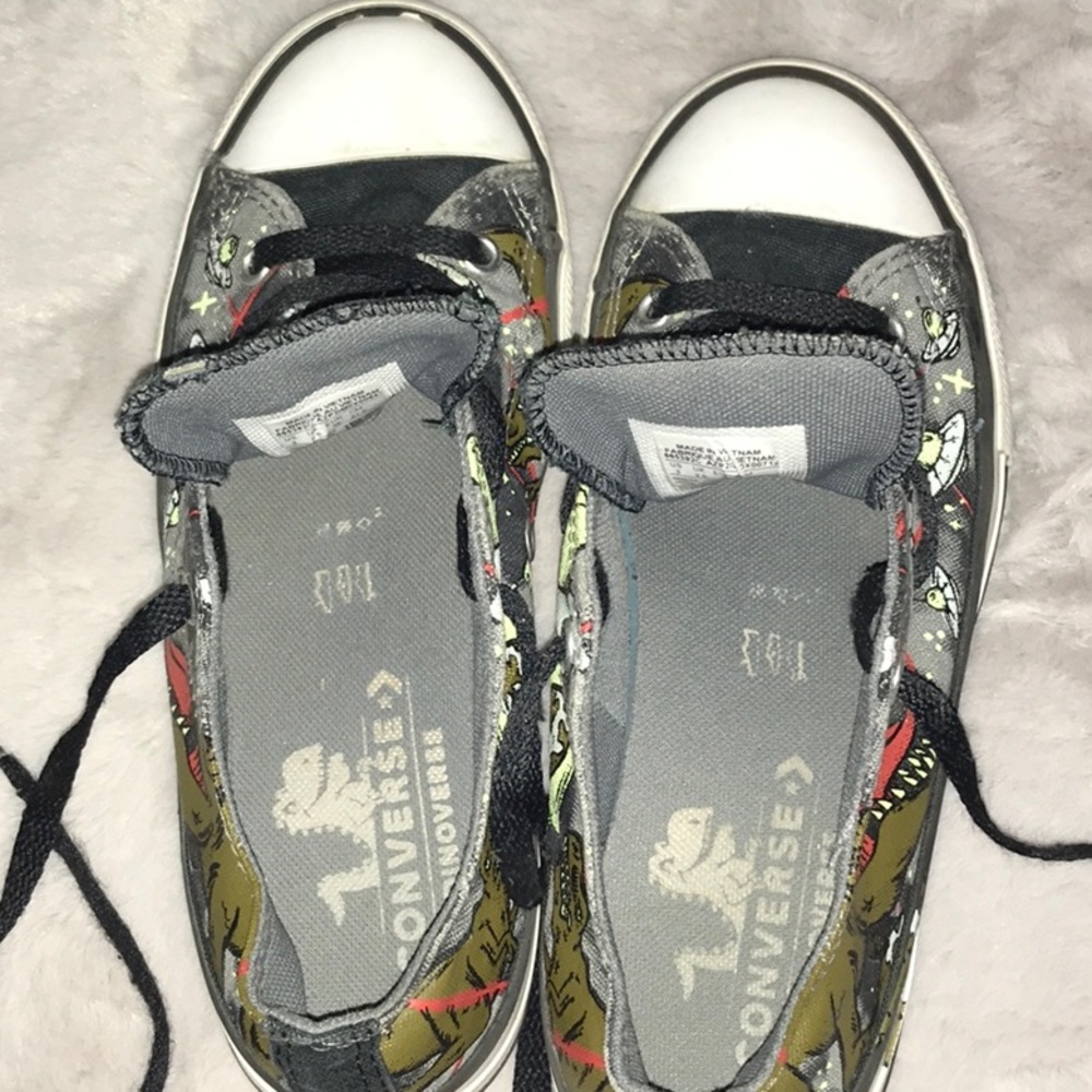 Converse - Picture 2 of 5